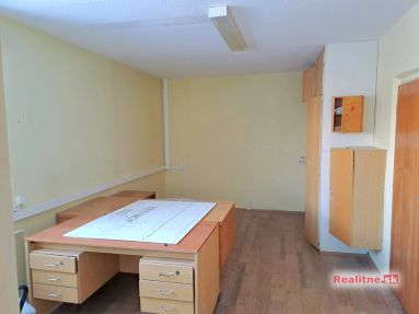 Kancelárske priestory na prenájom 29,92 m2, Poprad - Západ