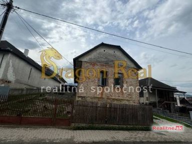 PREDAJ – rodinný dom – hrubá stavba – ŠIROKÉ