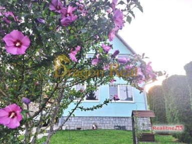 PREDAJ - Rodinný dom s priestranným pozemkom - HUBOŠOVCE okr. Sabinov