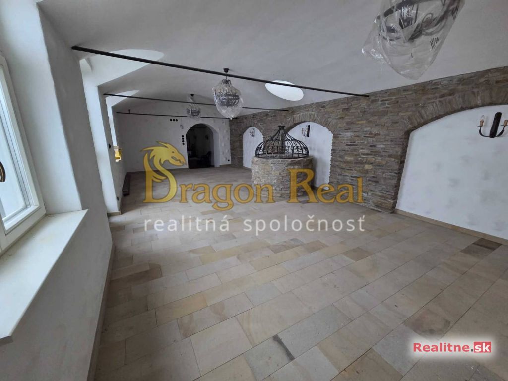 PRENÁJOM – Komerčné priestory o rozlohe 137m2 – PREŠOV