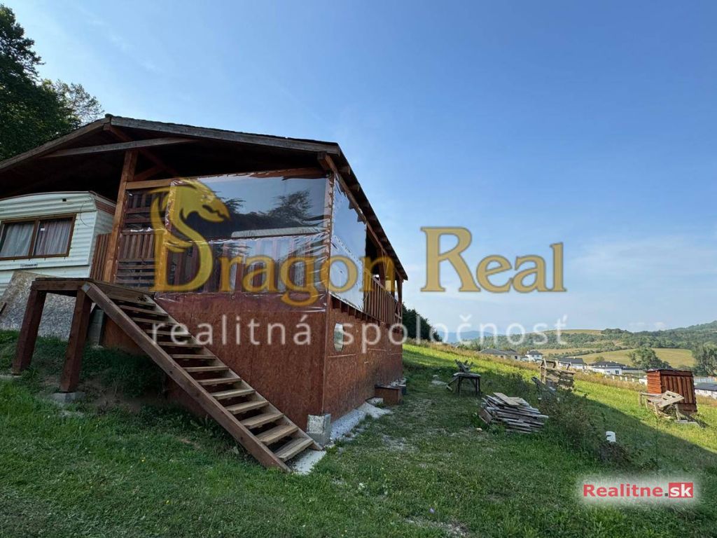 PREDAJ – Mobilný dom s terasou a pozemkom 975 m2 – GREGOROVCE okr. Prešov
