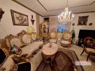 PREDAJ - Rodinný dom s prístavbou a pozemkom - MICHALOVCE