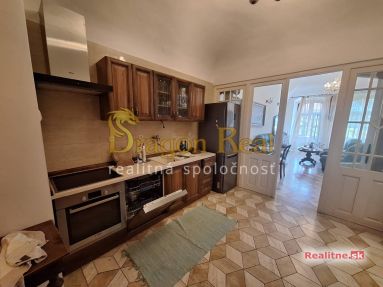 01 PRENÁJOM – štýlový zariadený byt v centre mesta – PREŠOV