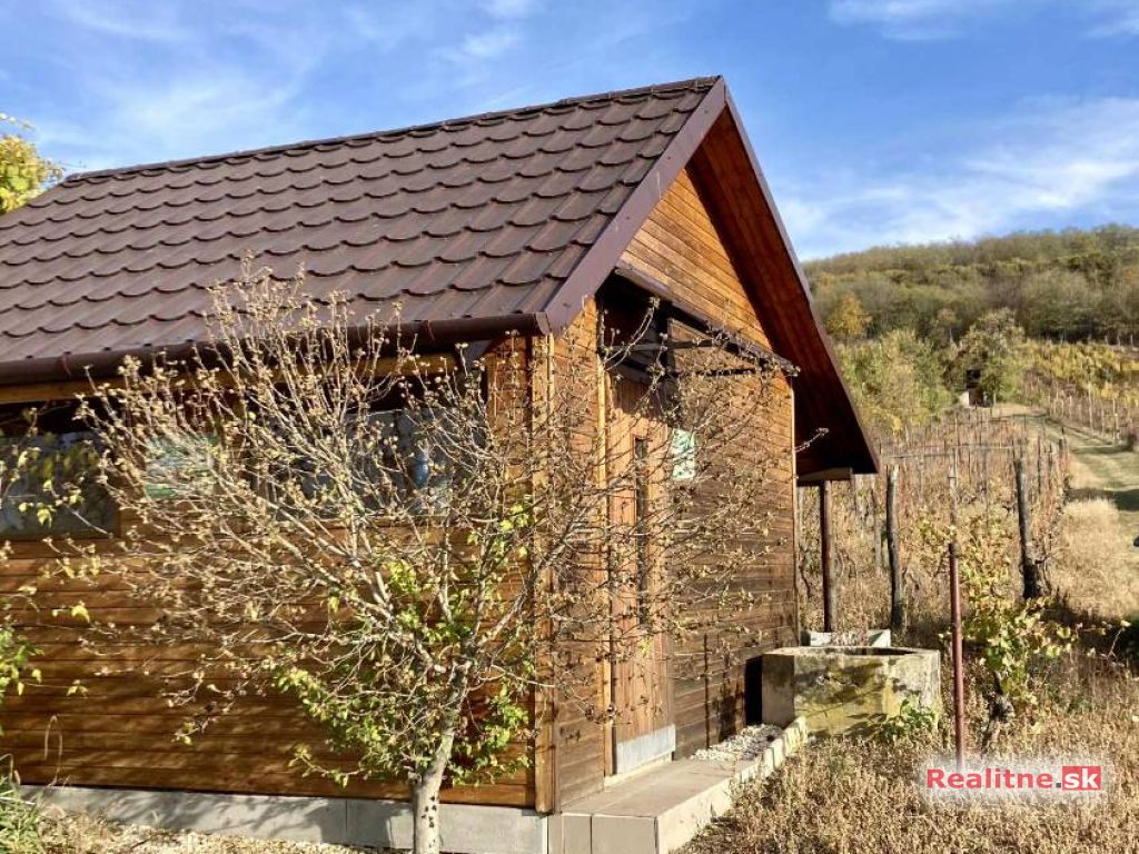 Vinica s chatkou a nádherným výhľadom – Kamenný Most, Hegyfarok,   – predaj/výmena