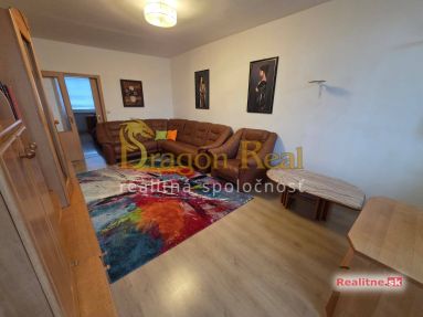 PREDAJ – 3 izbový byt Štefánikova ul. – MICHALOVCE