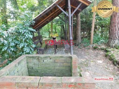 930965_aaf2d2974291a773c942a7f8af8239fc